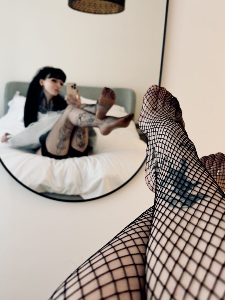 Your Darling Honey - Professional Dominatrix